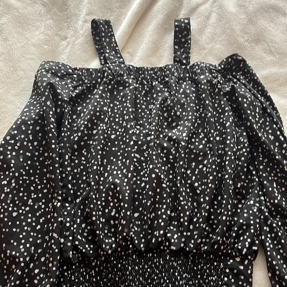 Bebe cold shoulder polka dots top - Picture 5 of 5